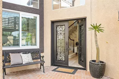 29 Calabria, Lake Forest, CA 92610 - Photo 7