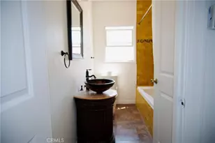 3034 Edgehill Dr, Los Angeles, CA 90018 - Photo 9