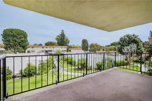 2355 Via Mariposa, Laguna Woods, CA 92637 - Photo 21