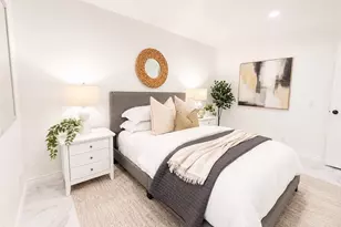 42 Almond Tree Ln, Irvine, CA 92612 - Photo 25