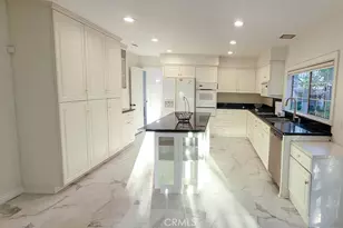 42 Almond Tree Ln, Irvine, CA 92612 - Photo 13