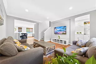 16901 Airport Cir, Huntington Beach, CA 92649 - Photo 13