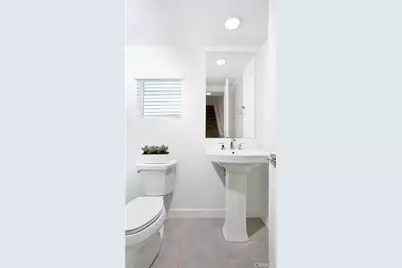 2217 W Orange #17, Anaheim, CA 92804 - Photo 19