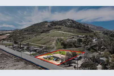 11178 Locust Ave, Bloomington, CA 92316 - Photo 5