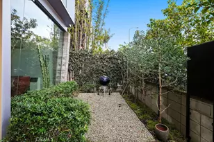 304 Grand Blvd, Venice, CA 90291 - Photo 43