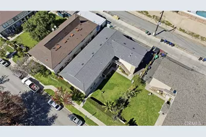 998 Mission, Costa Mesa, CA 92626 - Photo 3