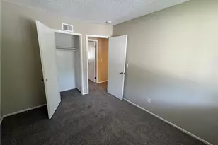 29338 Florabunda, Canyon Country, CA 91387 - Photo 9