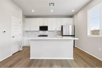 28228 Via Somantano, Temecula, CA 92591 - Photo 11