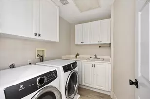 1 Roberts Dr, Coto de Caza, CA 92679 - Photo 17