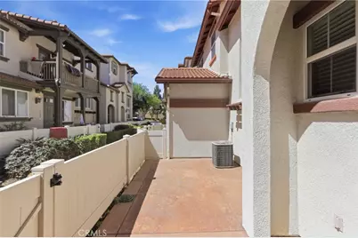 33710 Willow Haven, Murrieta, CA 92563 - Photo 3