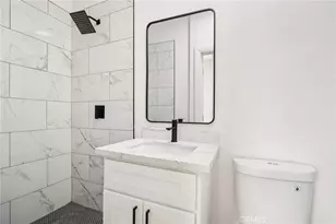 1112 W 64th St, Los Angeles, CA 90044 - Photo 27