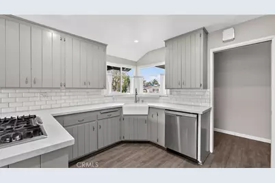 1575 W Edithia, Anaheim, CA 92802 - Photo 17