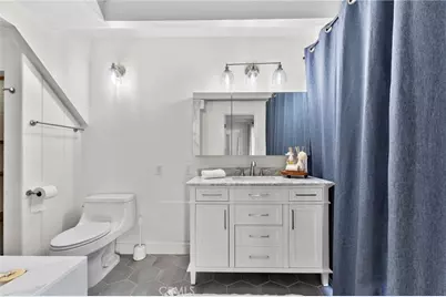 941 W Hawthorn #9, San Diego, CA 92101 - Photo 19