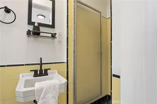 1829 S Fairfax Ave, Los Angeles, CA 90019 - Photo 29