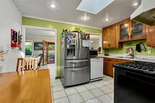 2070 President, Costa Mesa, CA 92627 - Photo 3