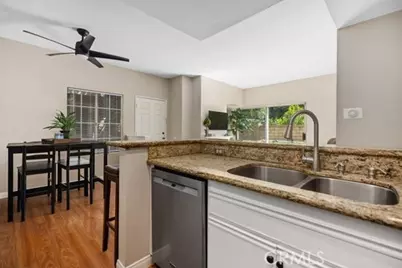 18950 Canyon View, Trabuco Canyon, CA 92679 - Photo 15