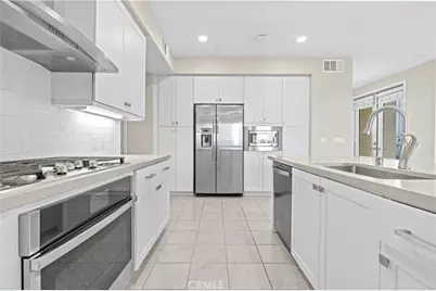 199 Bowery, Irvine, CA 92612 - Photo 9