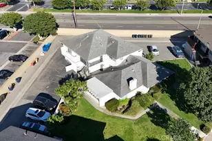 16752 Bardon Ln, Huntington Beach, CA 92647 - Photo 5