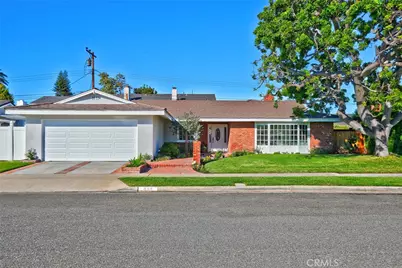 418 E Bay Street, Costa Mesa, CA 92627 - Photo 1
