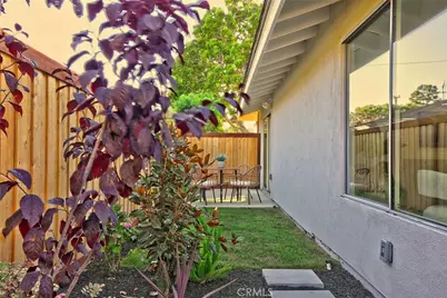 418 E Bay Street, Costa Mesa, CA 92627 - Photo 19