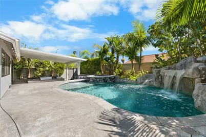 9662 Woodlawn Drive, Huntington Beach, CA 92646 - Photo 3