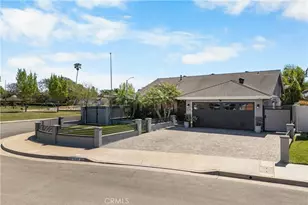 9662 Woodlawn Dr, Huntington Beach, CA 92646 - Photo 5