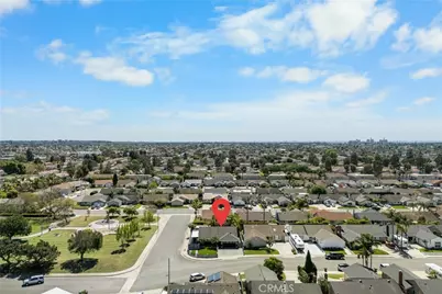 9662 Woodlawn Drive, Huntington Beach, CA 92646 - Photo 31