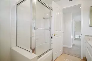 1070 Visalia, Costa Mesa, CA 92626 - Photo 37