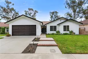 21952 Esplendor, Mission Viejo, CA 92691 - Photo 1