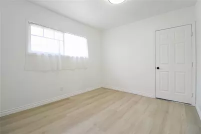 2432 W Rainbow Avenue, Anaheim, CA 92801 - Photo 17