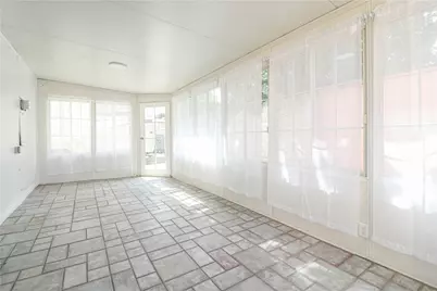 2432 W Rainbow Avenue, Anaheim, CA 92801 - Photo 23