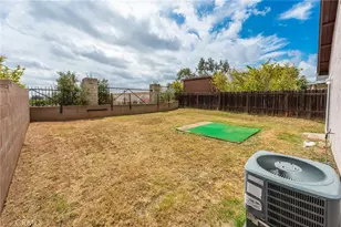 22961 Chambray, Moreno Valley, CA 92557 - Photo 25