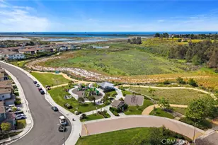 17081 Pleasant, Huntington Beach, CA 92649 - Photo 29