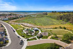 17081 Pleasant, Huntington Beach, CA 92649 - Photo 29