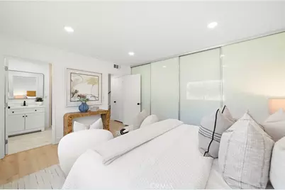 17081 Pleasant, Huntington Beach, CA 92649 - Photo 13