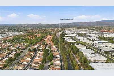14332 Pinewood, Tustin, CA 92780 - Photo 35