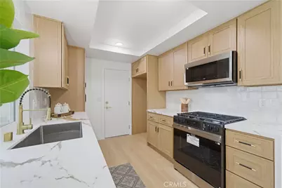14332 Pinewood, Tustin, CA 92780 - Photo 15