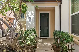 33 Flowerbud, Irvine, CA 92603 - Photo 3