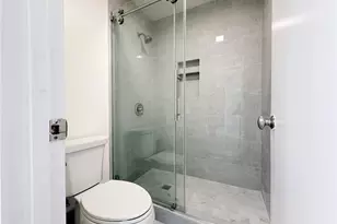 231 Springview, Irvine, CA 92620 - Photo 11