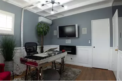 128 E 67th Way, Long Beach, CA 90805 - Photo 17