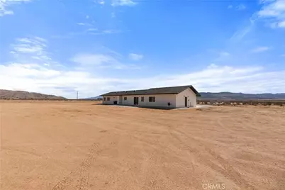 11725 Lagartijo Drive, Apple Valley, CA 92308 - Photo 15