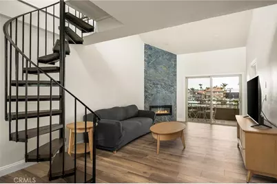 17110 Bluewater Lane, Huntington Beach, CA 92649 - Photo 5