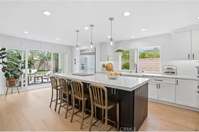 20082 Gothic Circle, Huntington Beach, CA 92646 - Photo 5