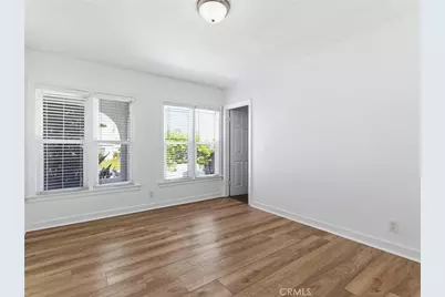 2042 W 75th Street, Los Angeles, CA 90047 - Photo 11