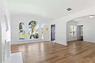 2042 W 75th St, Los Angeles, CA 90047 - Photo 7