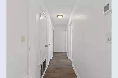 8217 Laurel Canyon Boulevard, North Hollywood, CA 91605 - Photo 11