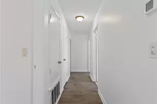 8217 Laurel Canyon Blvd, North Hollywood, CA 91605 - Photo 11