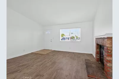 8217 Laurel Canyon Boulevard, North Hollywood, CA 91605 - Photo 9