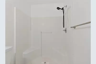 8217 Laurel Canyon Boulevard, North Hollywood, CA 91605 - Photo 15