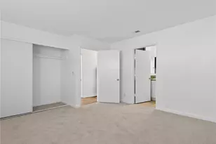 8217 Laurel Canyon Blvd, North Hollywood, CA 91605 - Photo 13